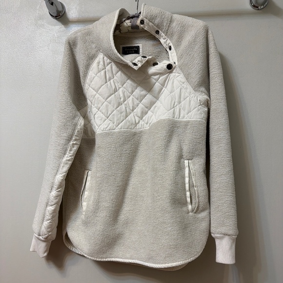 Abercrombie Pullover - Picture 1 of 1